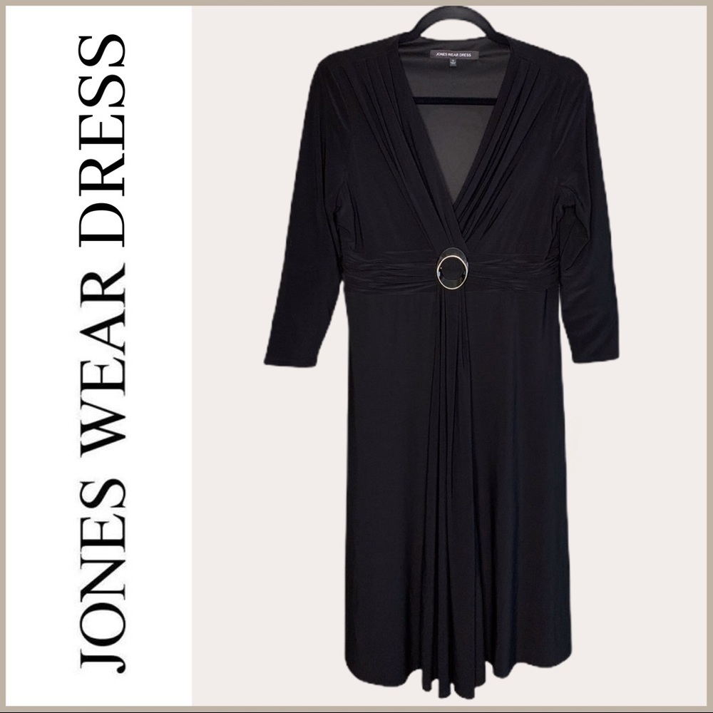 Jones Wear Black Ruched-Waist Dress NWT